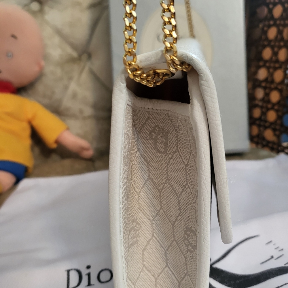 (SOLD)RARE Authentic Vintage Dior chained shoulder bag - Picture 7 of 17